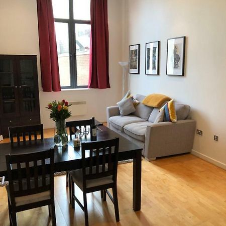 Stylish City Centre Apartment Cardiff Exterior foto