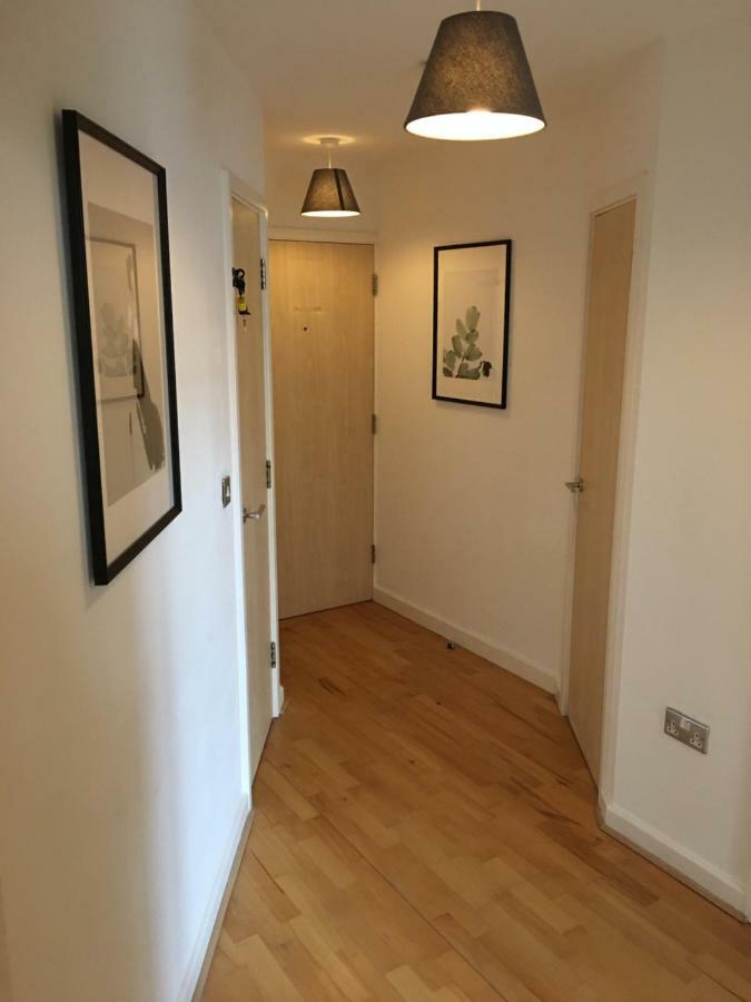 Stylish City Centre Apartment Cardiff Exterior foto